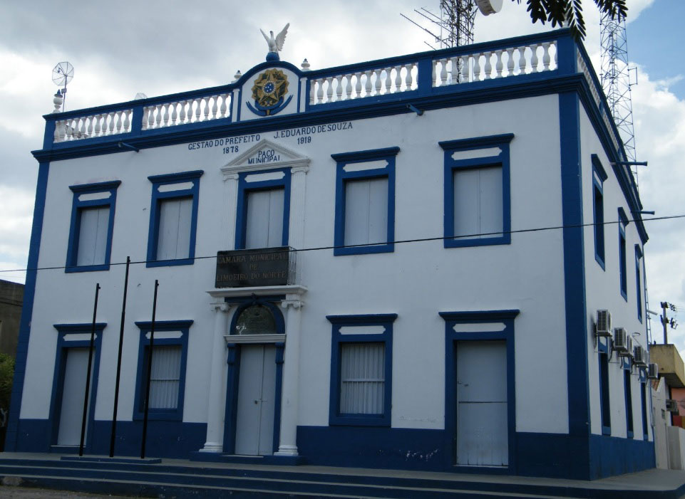 Fachada da Câmara Municipal de Limoeiro do Norte