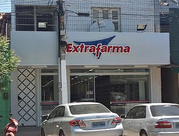 Fachada da farmácia Extrafarma em Limoeiro do Norte-CE