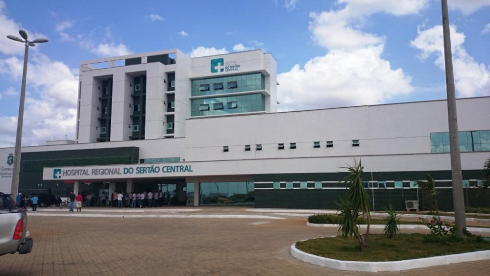 Fachada do Hospital Regional do Sertão Central